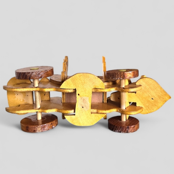 Vintage Tramp Art Carriage Gift or Trinket Box, Cinderella Coach Ring Box - Picture 9 of 12